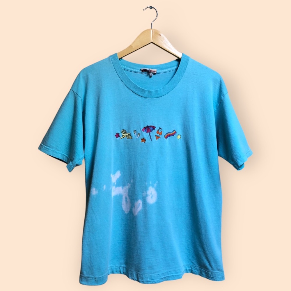 Vintage 90s Embroidered Beach Themed Coastal Colorful T-shirt Women’s Large